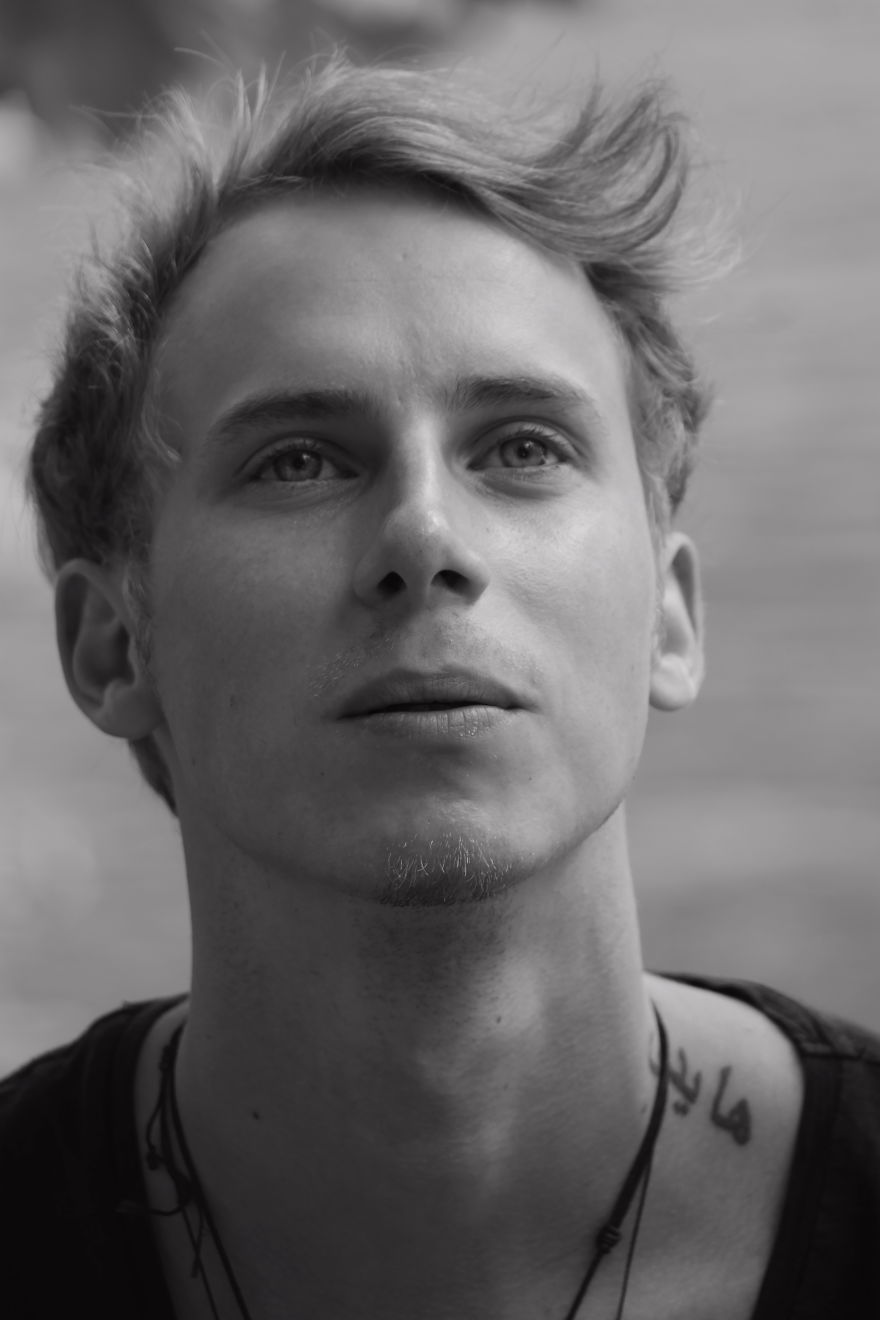 I Find Honest Beauty Everywhere And Try To Capture It In Non-Staged Portraits I Find Honest Beauty Everywhere And Try To Capture It In Non-Staged Portraits