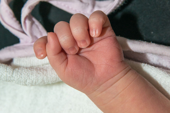 &#8216;She’s Calling You ‘Dumb’ And Telling You She Wants To Drink Alcohol&#8217;: Mom Hilariously Fails At Teaching Her Baby Sign Language