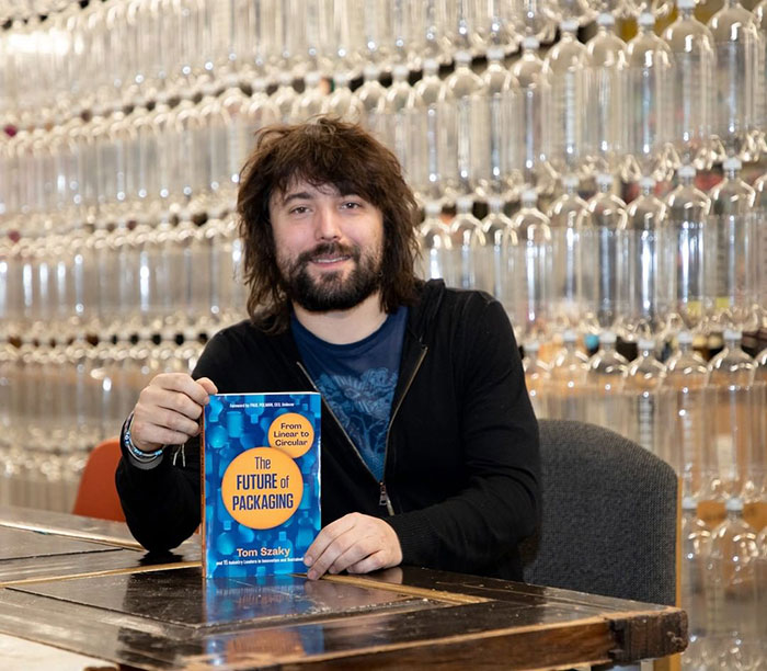 Man Creates A Way To Reduce Plastic Packaging And 25 Famous Companies Join Him Man Creates A Way To Reduce Plastic Packaging And 25 Famous Companies Join Him