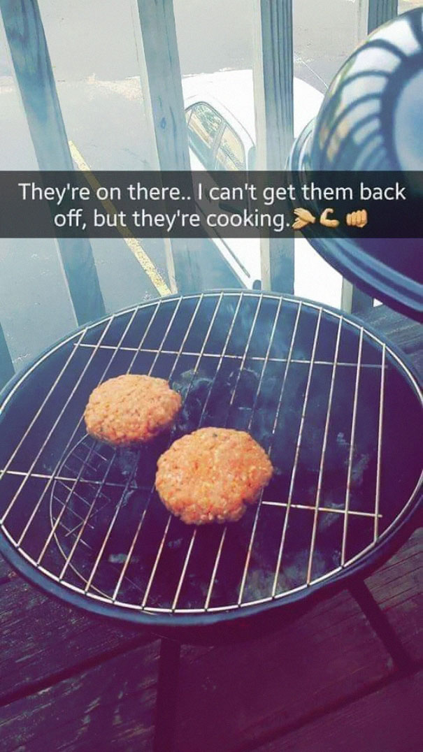 Woman Sets Out To Grill Some Tasty Burgers On Charcoal, Fails Hilariously Woman Sets Out To Grill Some Tasty Burgers On Charcoal, Fails Hilariously