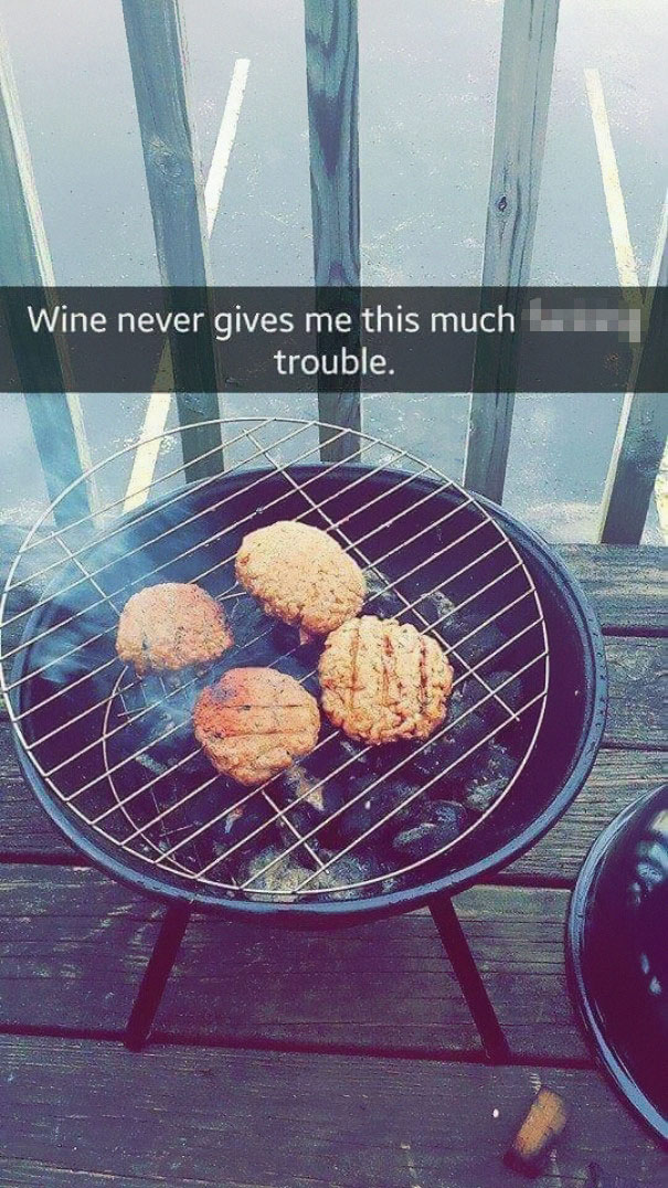 Woman Sets Out To Grill Some Tasty Burgers On Charcoal, Fails Hilariously Woman Sets Out To Grill Some Tasty Burgers On Charcoal, Fails Hilariously