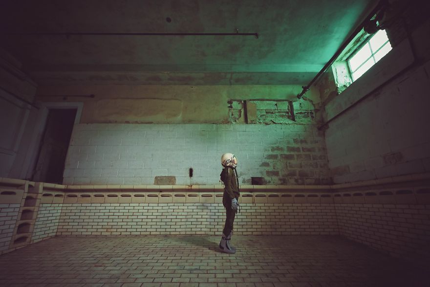 I Travelled 1000 Years Into The Future To Document A Lonely Astronaut’s Return To Earth I Travelled 1000 Years Into The Future To Document A Lonely Astronaut’s Return To Earth