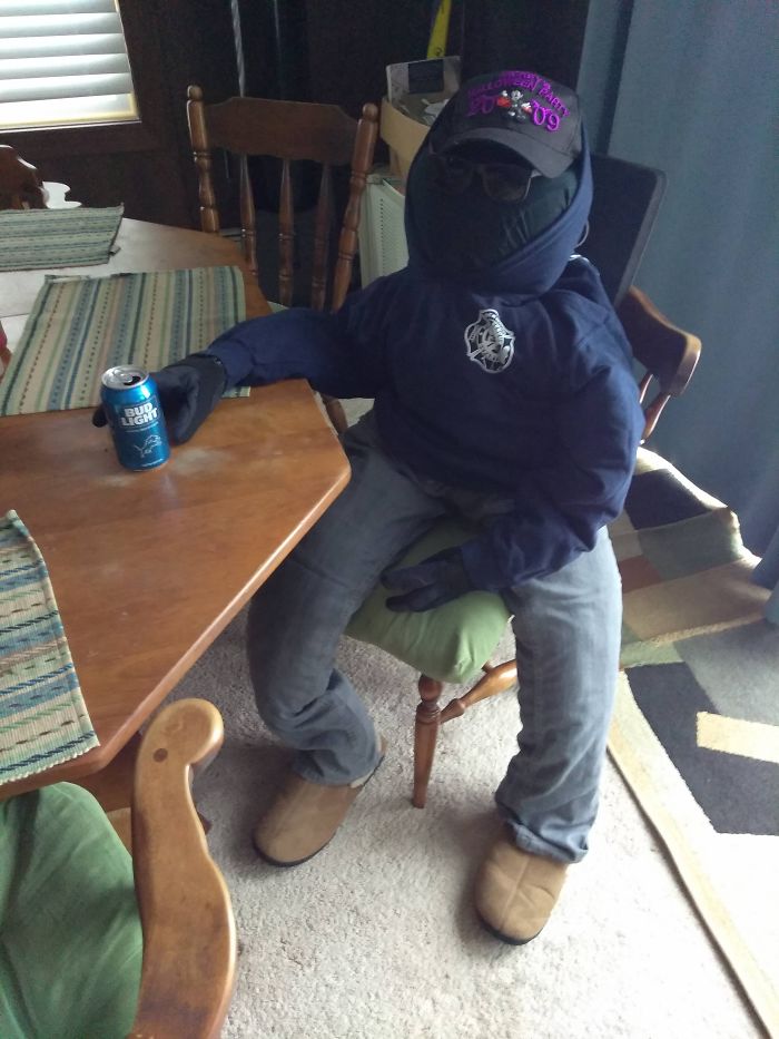 30 Hilarious Photos That Prove Siblings Are The Biggest Assholes Ever 30 Hilarious Photos That Prove Siblings Are The Biggest Assholes Ever