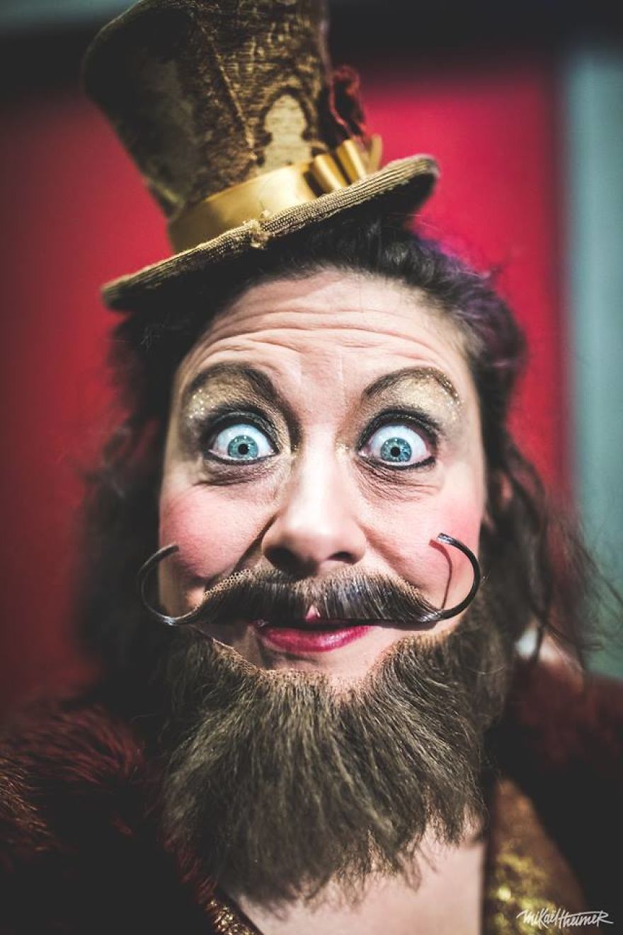 I Capture People Without Their ‘Masks’ By Getting Very Close To Them I Capture People Without Their ‘Masks’ By Getting Very Close To Them