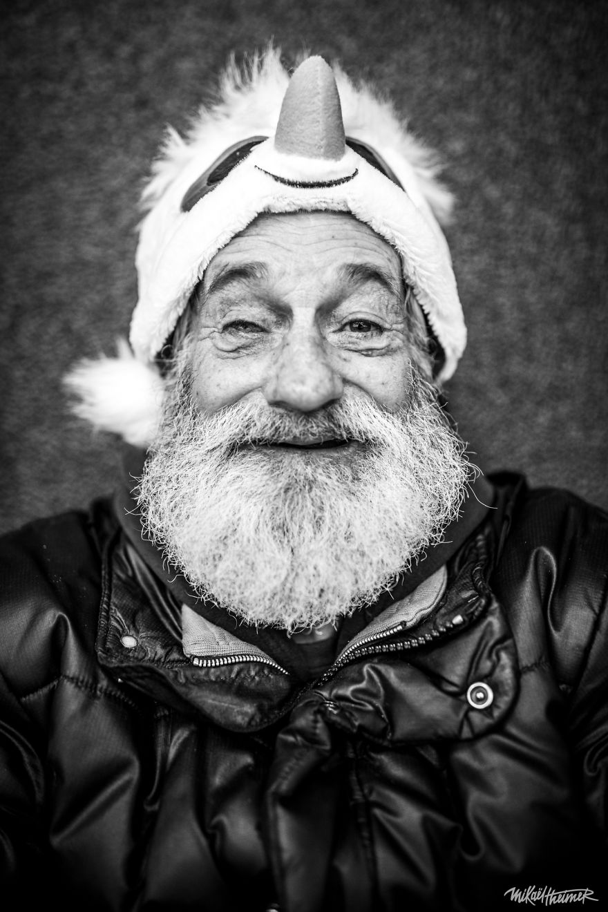 I Capture People Without Their ‘Masks’ By Getting Very Close To Them I Capture People Without Their ‘Masks’ By Getting Very Close To Them