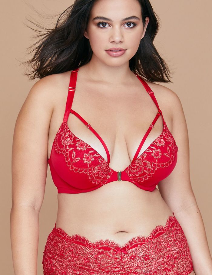 Someone Notices Rihanna’s New Lingerie Is Different For Thin And Plus-Size Women, Posts Side-By Side Comparison Someone Notices Rihanna’s New Lingerie Is Different For Thin And Plus-Size Women, Posts Side-By Side Comparison