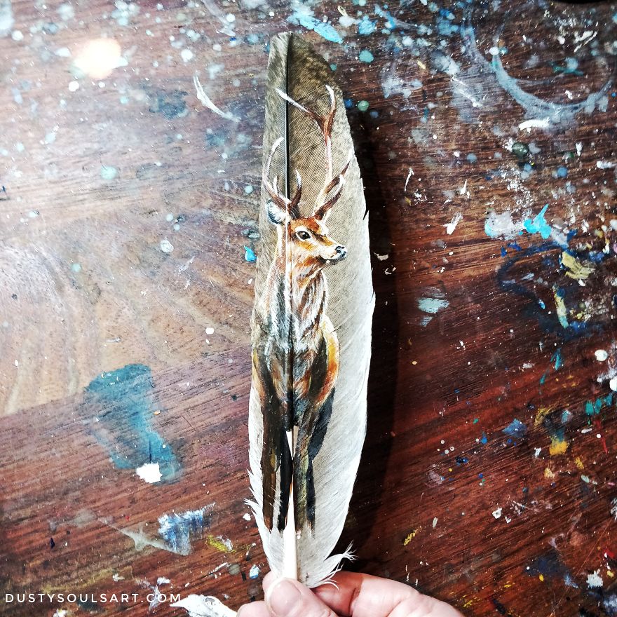 I Started Painting On Feathers In 2013, Here Is A Selection Of My Favorite Feather Paintings From Last Year (24 Pics) I Started Painting On Feathers In 2013, Here Is A Selection Of My Favorite Feather Paintings From Last Year (24 Pics)
