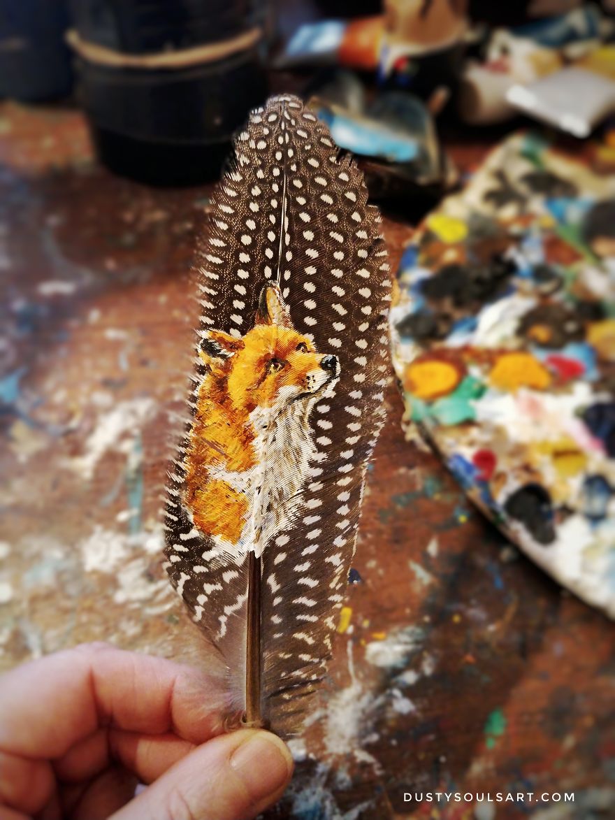 I Started Painting On Feathers In 2013, Here Is A Selection Of My Favorite Feather Paintings From Last Year (24 Pics) I Started Painting On Feathers In 2013, Here Is A Selection Of My Favorite Feather Paintings From Last Year (24 Pics)