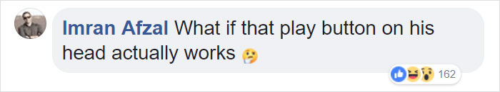 People Are Cracking Up At This Barber Who Shaved A Triangle On Client’s Head After Being Shown A Paused Video People Are Cracking Up At This Barber Who Shaved A Triangle On Client’s Head After Being Shown A Paused Video