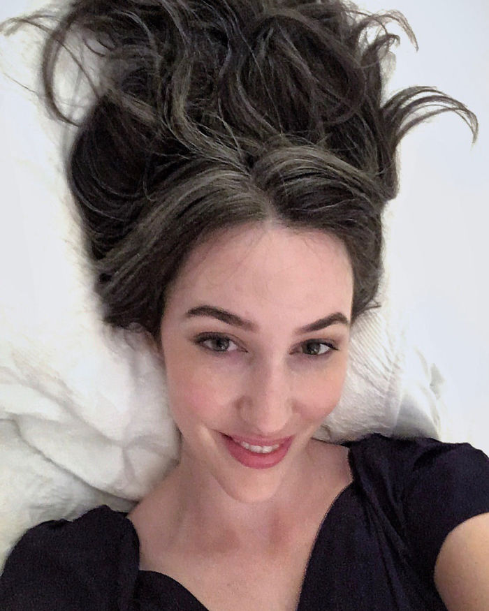 These 50 Women Who Ditched Dyeing Their Hair Look So Good It May Convince You To Do The Same These 50 Women Who Ditched Dyeing Their Hair Look So Good It May Convince You To Do The Same