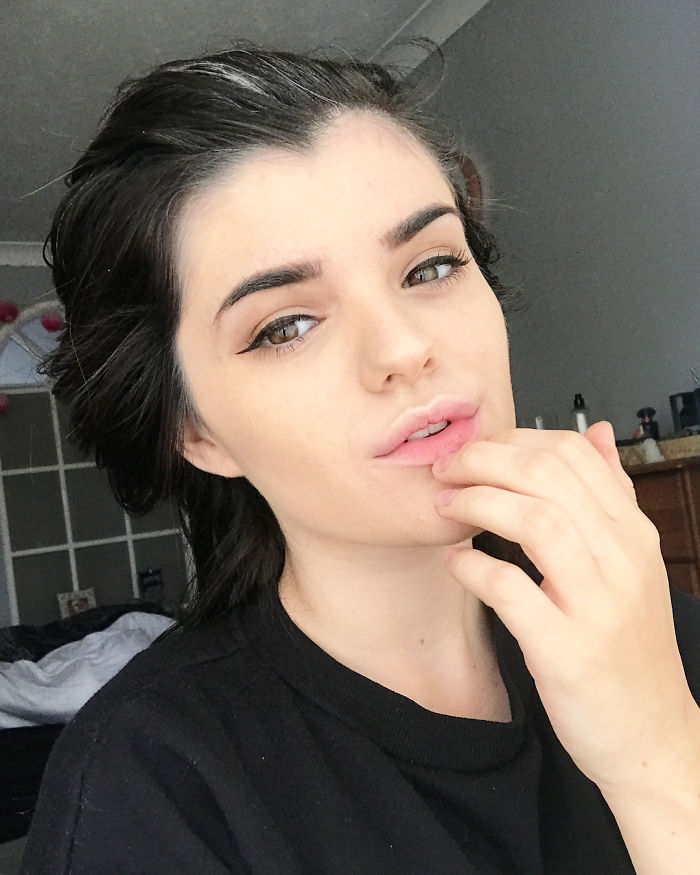 These 50 Women Who Ditched Dyeing Their Hair Look So Good It May Convince You To Do The Same