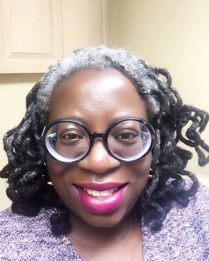 These 50 Women Who Ditched Dyeing Their Hair Look So Good It May Convince You To Do The Same These 50 Women Who Ditched Dyeing Their Hair Look So Good It May Convince You To Do The Same