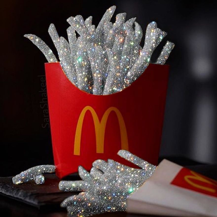 Sara Shakeel Quits Her Job As A Dentist To Start Her Career As A Glitter Artist Sara Shakeel Quits Her Job As A Dentist To Start Her Career As A Glitter Artist