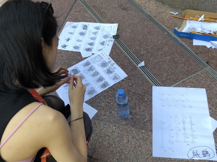 14 Pics From The Massive Protests In Hong Kong That Illustrate The Discipline And Respect Of The People 14 Pics From The Massive Protests In Hong Kong That Illustrate The Discipline And Respect Of The People