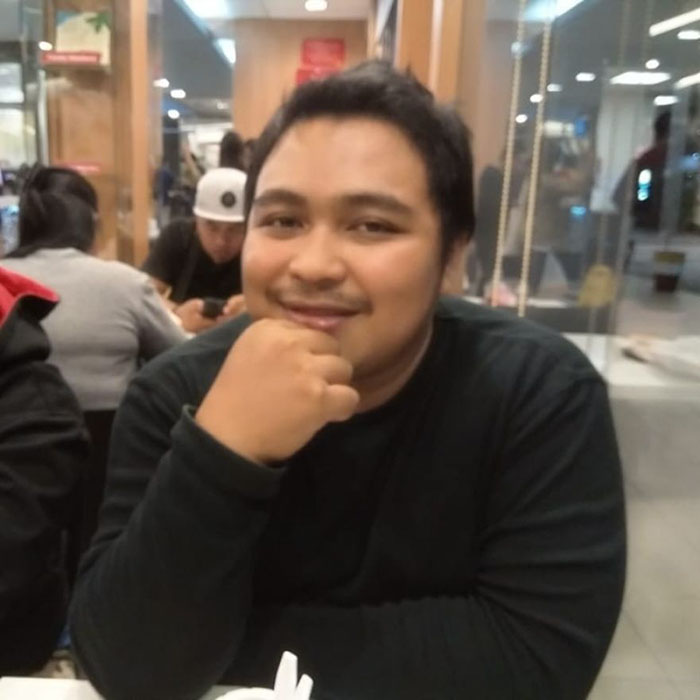 Man Buys All Of The Chicken In Store So A Fat-Shaming Stranger Couldn’t Get Any Man Buys All Of The Chicken In Store So A Fat-Shaming Stranger Couldn’t Get Any