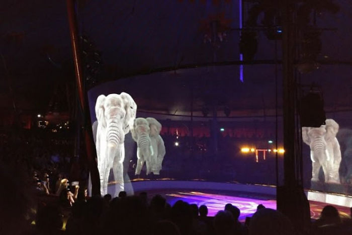 German Circus Uses Holograms Instead Of Live Animals For A Cruelty-Free Magical Experience German Circus Uses Holograms Instead Of Live Animals For A Cruelty-Free Magical Experience