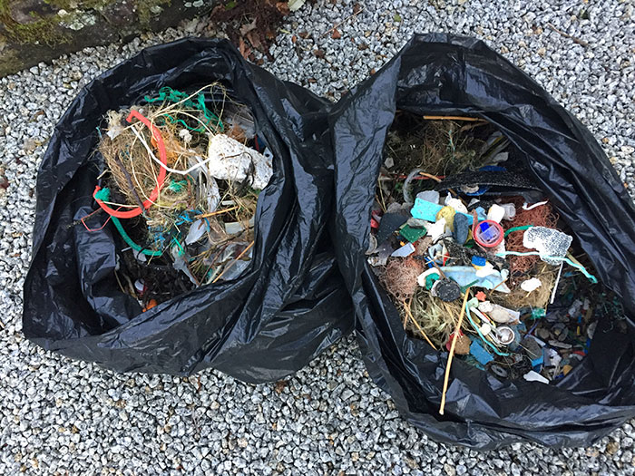 70-Year-Old Grandma Cleans 52 Beaches In One Year After Watching A Documentary About Plastic Pollution 70-Year-Old Grandma Cleans 52 Beaches In One Year After Watching A Documentary About Plastic Pollution