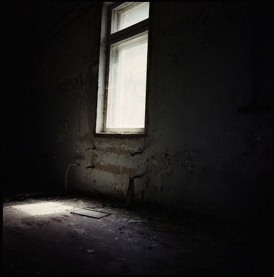 I Went To Chernobyl With My Hasselblad 500c Analog Camera And Came Back With Goosebumps And These Photographs I Went To Chernobyl With My Hasselblad 500c Analog Camera And Came Back With Goosebumps And These Photographs