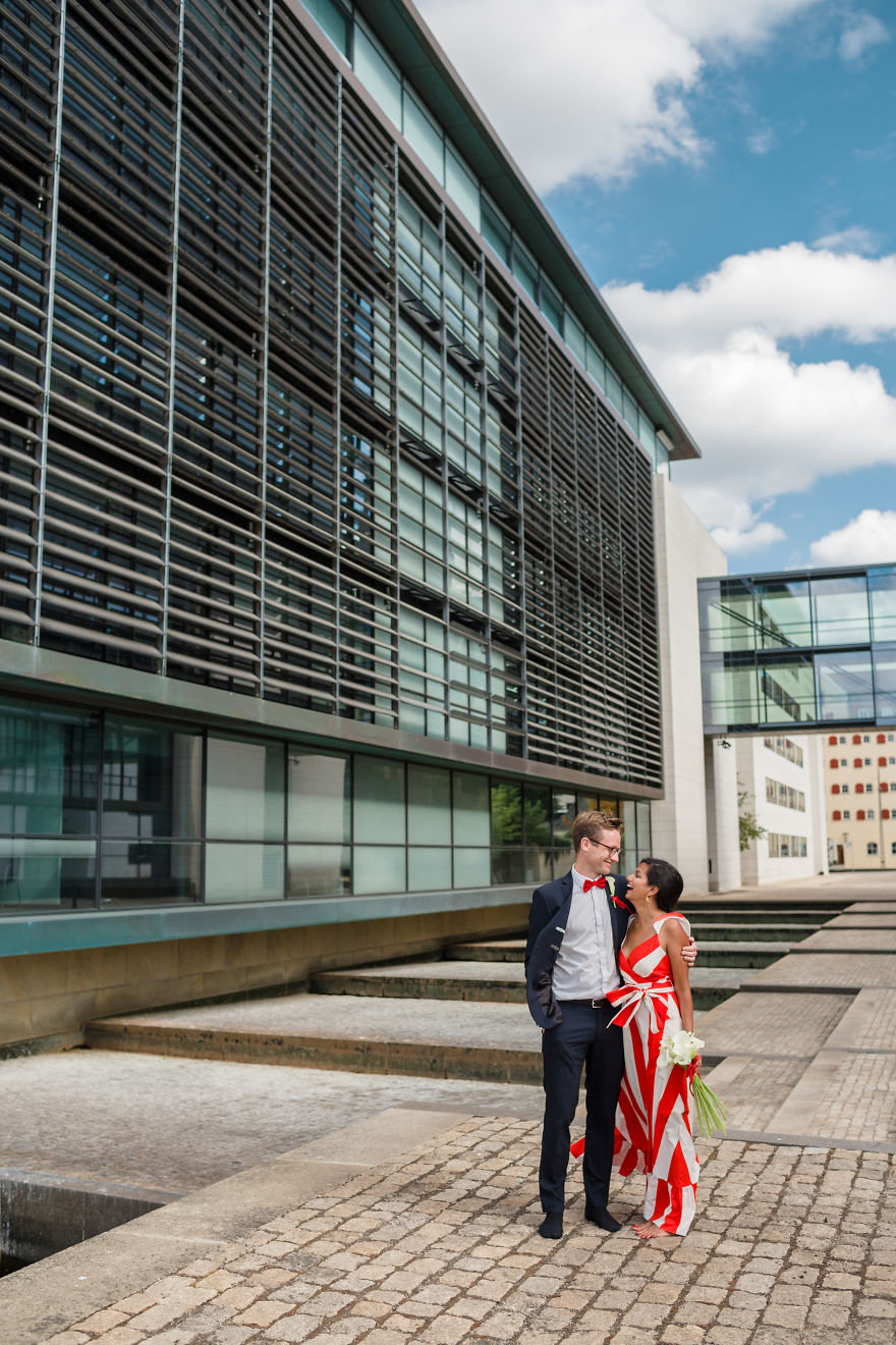 After They Said “I Do” They Jumped Into A Copenhagen Canal Together After They Said “I Do” They Jumped Into A Copenhagen Canal Together