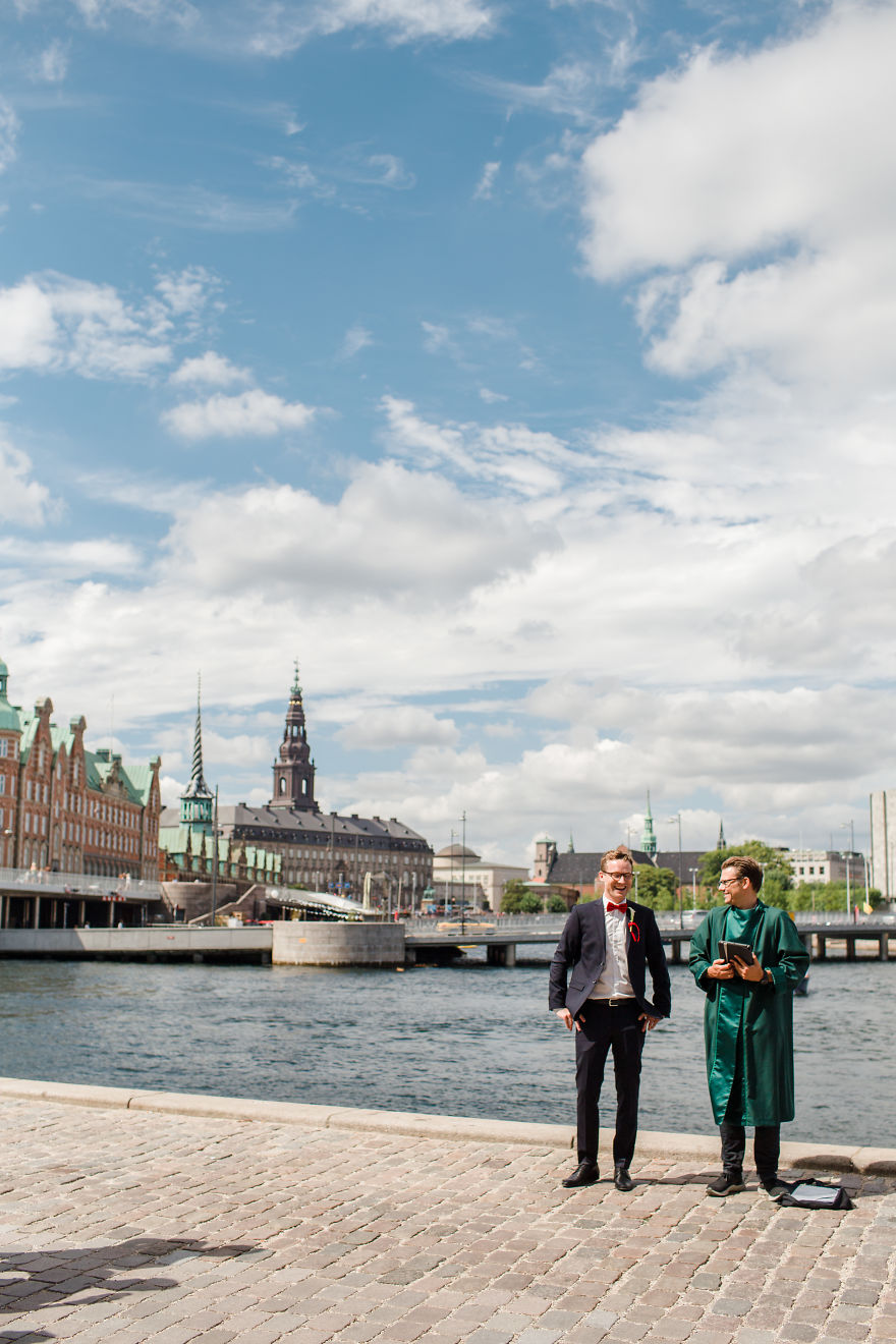 After They Said “I Do” They Jumped Into A Copenhagen Canal Together After They Said “I Do” They Jumped Into A Copenhagen Canal Together