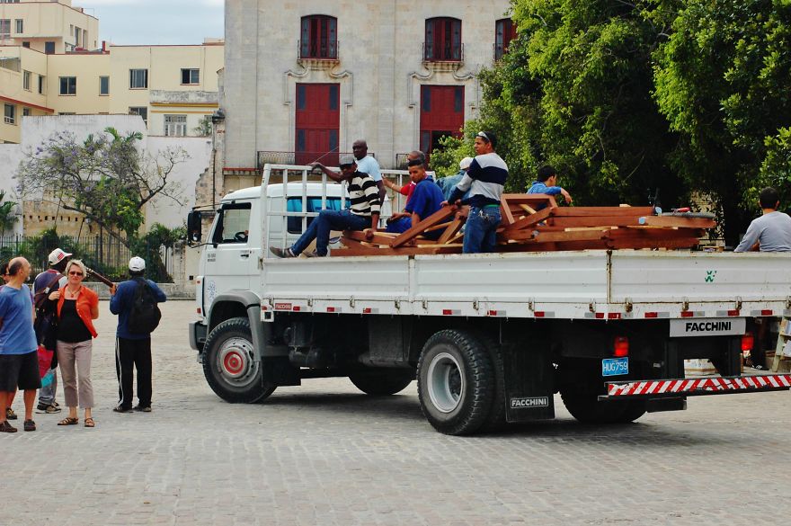 I Went To Havana And Took Pictures Of The Clash Between Touristic Cuba And Cuba We Normally Don’t See I Went To Havana And Took Pictures Of The Clash Between Touristic Cuba And Cuba We Normally Don’t See