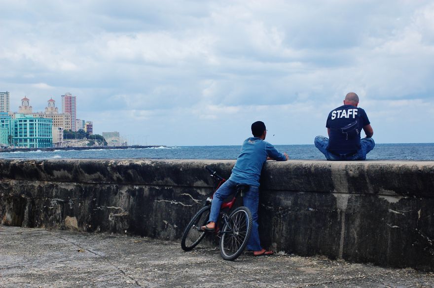 I Went To Havana And Took Pictures Of The Clash Between Touristic Cuba And Cuba We Normally Don’t See I Went To Havana And Took Pictures Of The Clash Between Touristic Cuba And Cuba We Normally Don’t See