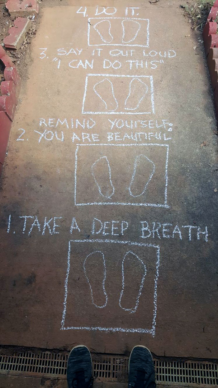 44 Truly Inspiring Quotes Left By Strangers In The Most Unexpected Places