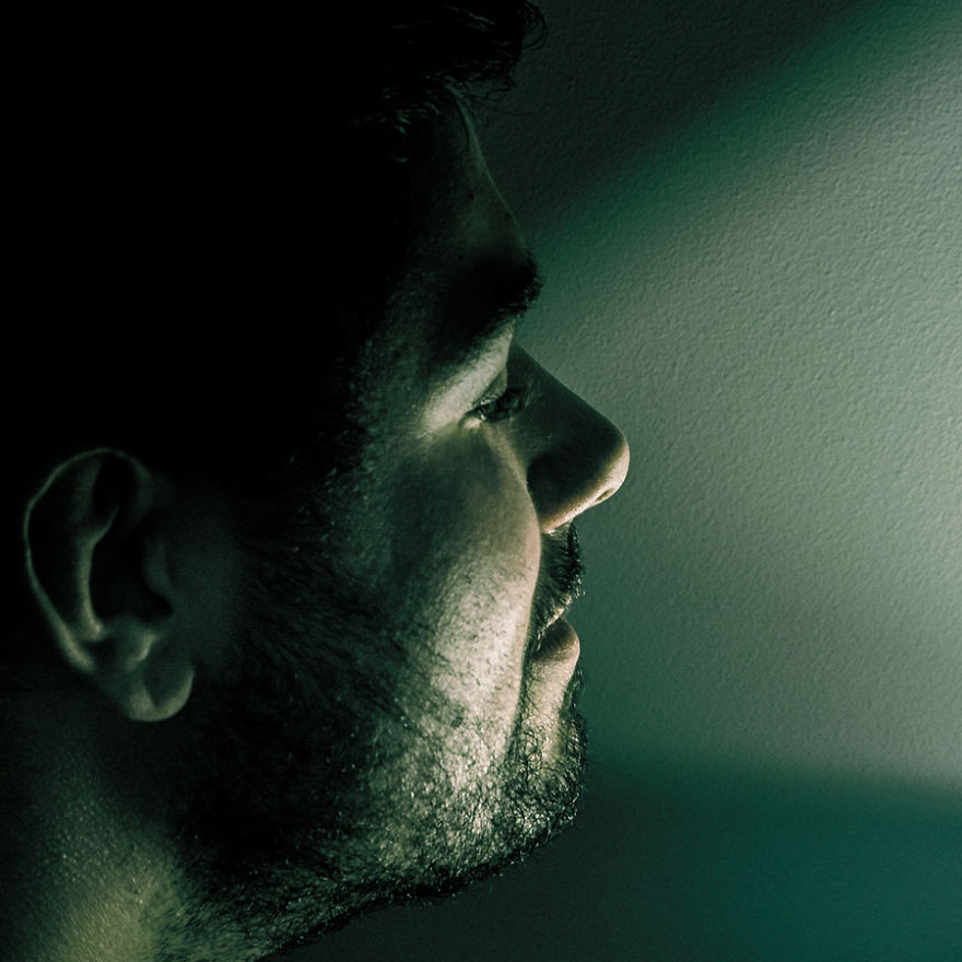 Clinging To Catastrophe: Using Art As Therapy Clinging To Catastrophe: Using Art As Therapy