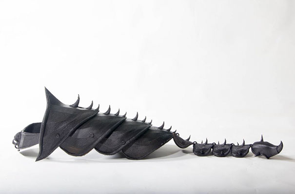 Guy Turns His Cat Into A Total Badass With This 3D Printed Armor Guy Turns His Cat Into A Total Badass With This 3D Printed Armor