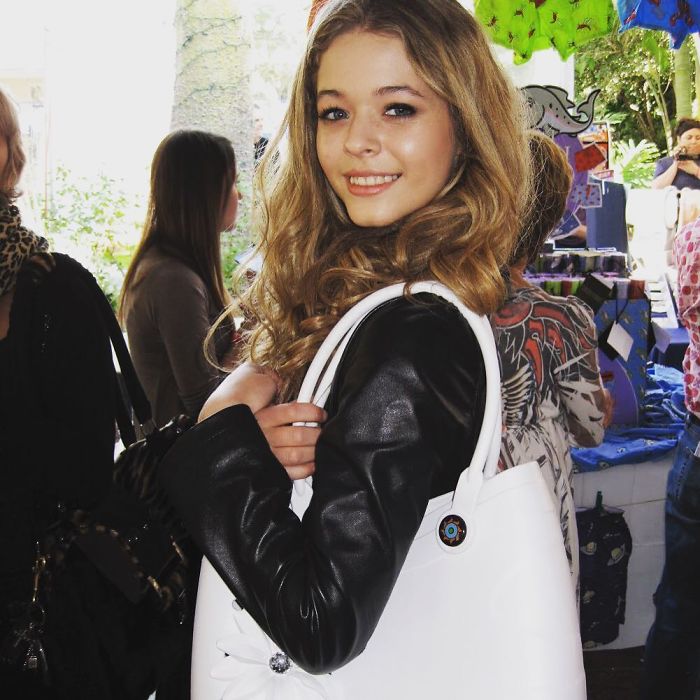 Crocs-Inspired Handbags Are A Thing And People Want Explanations Crocs-Inspired Handbags Are A Thing And People Want Explanations