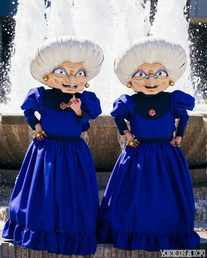 11-Year-Old Twins Chieko And Chihiro Impress With Their Cosplays And Here Are 19 Pics Of It 11-Year-Old Twins Chieko And Chihiro Impress With Their Cosplays And Here Are 19 Pics Of It