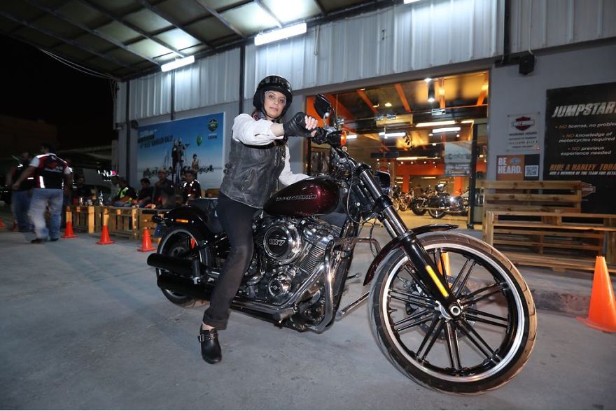 Females Bikers In Middle East Females Bikers In Middle East