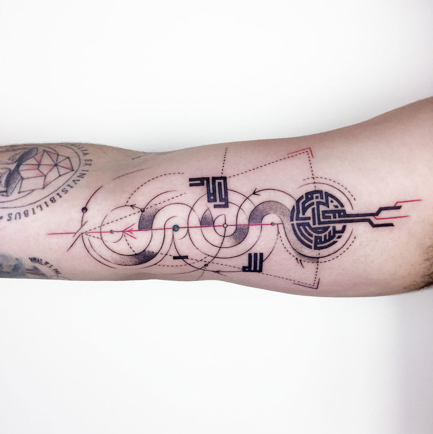 My 40 Geometric Tattoo Designs That Reflect Events In People&#8217;s Lives