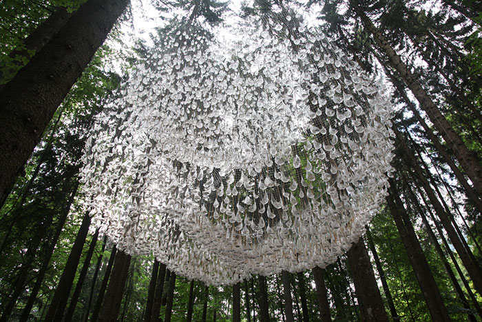 Rainwater &#8216;Chandelier&#8217; Installation Can Collect Up To 800 Pounds Of Water