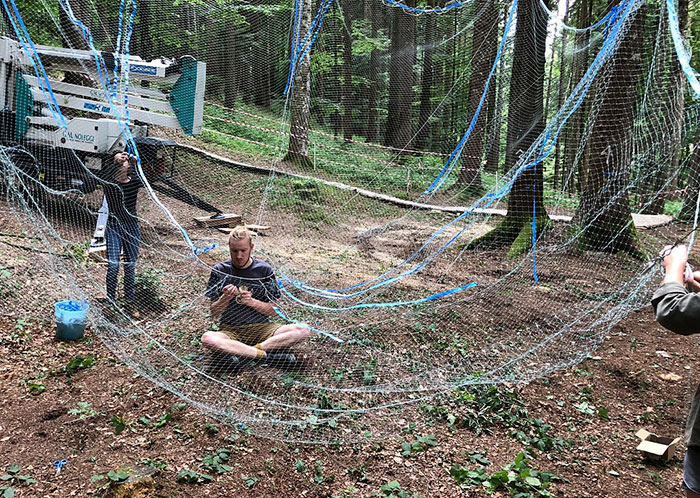 Rainwater &#8216;Chandelier&#8217; Installation Can Collect Up To 800 Pounds Of Water