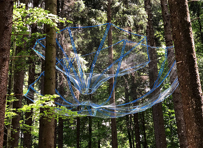 Rainwater &#8216;Chandelier&#8217; Installation Can Collect Up To 800 Pounds Of Water