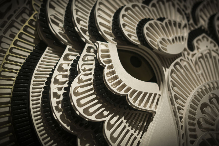 Layered 3D Sculpture Came To Life Using Customized Facebook 3D Photo