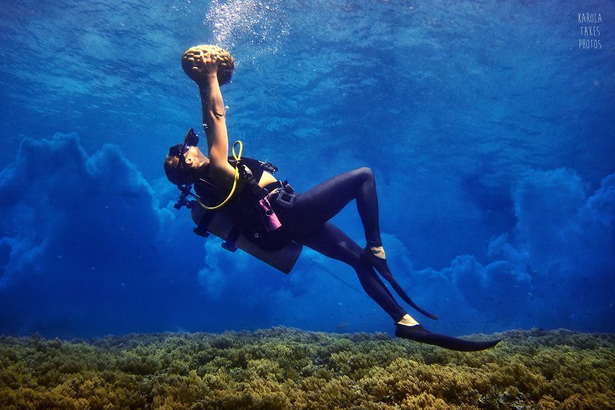 Dragon Egg Found Underwater – ‘Game Of Thrones’ Inspired Photoshoot Dragon Egg Found Underwater – ‘Game Of Thrones’ Inspired Photoshoot