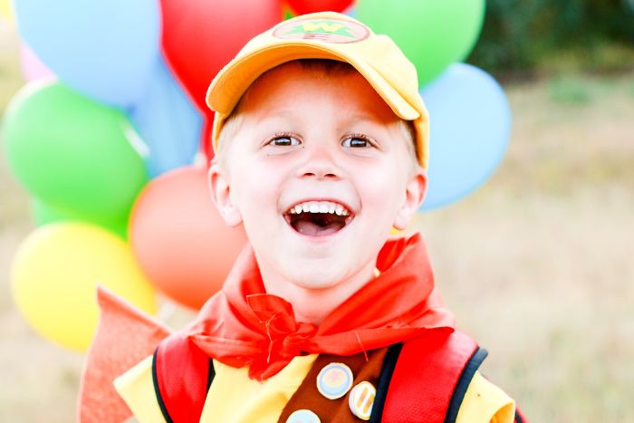 Mom Thought She Won&#8217;t Live To See Her Kids Turning 5, Celebrates It With &#8216;Up&#8217; Themed Photo Shoot