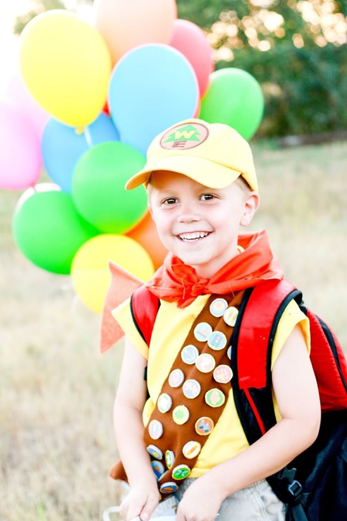 Mom Thought She Won&#8217;t Live To See Her Kids Turning 5, Celebrates It With &#8216;Up&#8217; Themed Photo Shoot