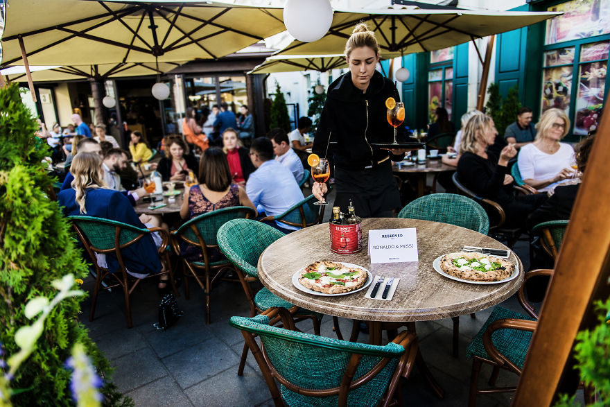 Artist Creates A 3D Food Art Piece Depicting Ronaldo And Messi, In Anticipation Of Their Visit To Vilnius Artist Creates A 3D Food Art Piece Depicting Ronaldo And Messi, In Anticipation Of Their Visit To Vilnius