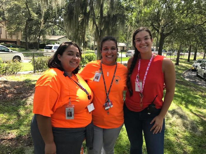 Kid Gets Bullied For His Homemade T-Shirt Design, The University Of Tennessee Responds By Turning It Into Their Official Merch Kid Gets Bullied For His Homemade T-Shirt Design, The University Of Tennessee Responds By Turning It Into Their Official Merch