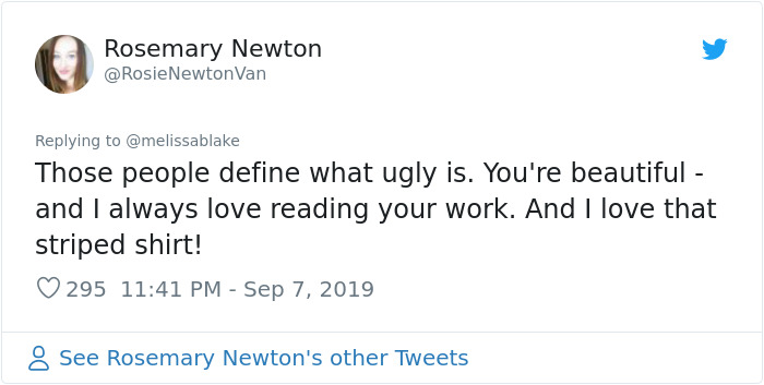 Trolls Tell Woman She’s ‘Too Ugly’ To Be Posting Pics Of Her Face, She Responds With 3 Selfies Trolls Tell Woman She’s ‘Too Ugly’ To Be Posting Pics Of Her Face, She Responds With 3 Selfies