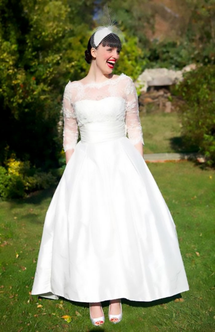 13 Times Brides Couldn’t Hold Back Their Happiness Because They Wore Dresses With Pockets 13 Times Brides Couldn’t Hold Back Their Happiness Because They Wore Dresses With Pockets