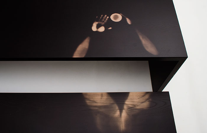 Artist Creates A Table That Responds To Temperature, Tumblr Users React With Hilarious Scenarios For It Artist Creates A Table That Responds To Temperature, Tumblr Users React With Hilarious Scenarios For It