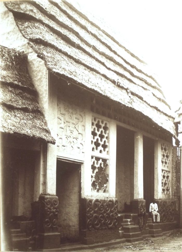 Guy Says African Architecture Isn&#8217;t Showcased Compared To European And Asian, Posts 44 Of Its Gorgeous Examples