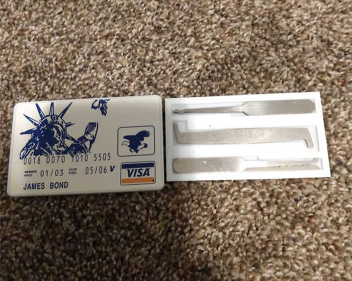 45 Times People Couldn’t Believe Their Luck In Thrift Stores