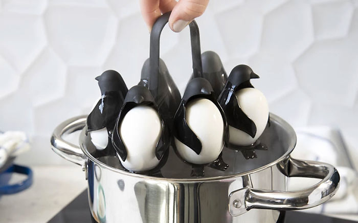 Meet &#8216;Egguins&#8217;, The Awesome New Kitchen Invention That Makes Boiling Eggs Easy And Fun
