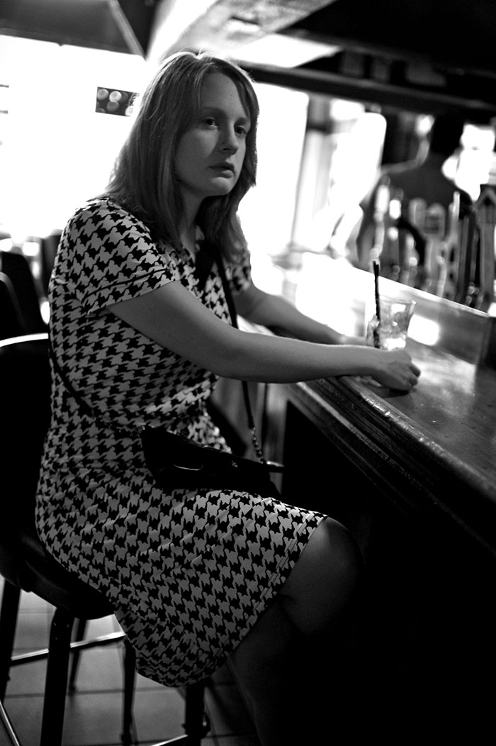 Woman Explains Why Men Get Angry After She Orders A Non-Alcoholic Drink When They Offer To Buy Her One Woman Explains Why Men Get Angry After She Orders A Non-Alcoholic Drink When They Offer To Buy Her One