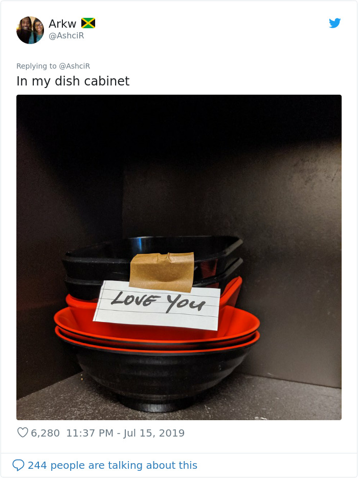 Guy With Depression Shares The Hidden Messages His GF Leaves For Him, And 292k People Love Them Guy With Depression Shares The Hidden Messages His GF Leaves For Him, And 292k People Love Them